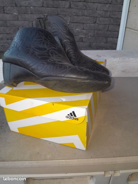 Chaussure de femme en v pas cher