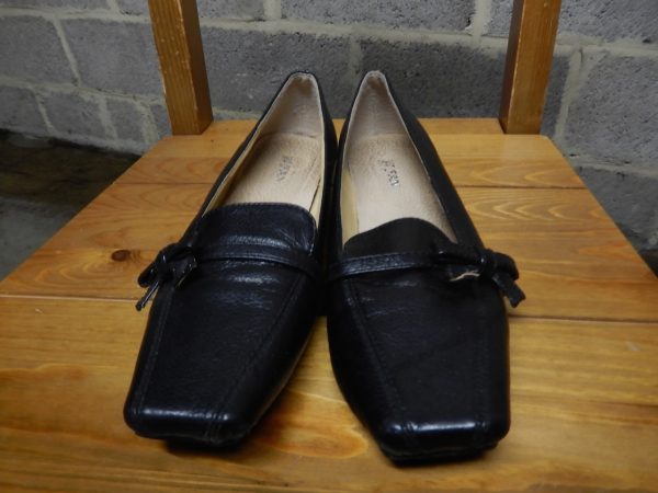 Chaussures neuves noires, femme, cuir, 38 mocassin