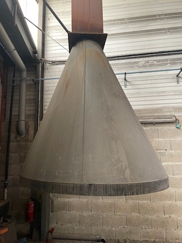 Vente Chemin&eacute;e de forge