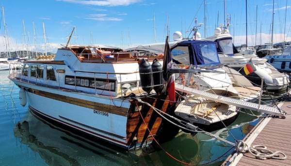 Chris craft 40 constellation