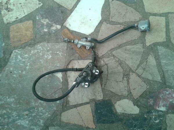 Annonce Circuit de frein arriére suzuki 750 inazuma 1999