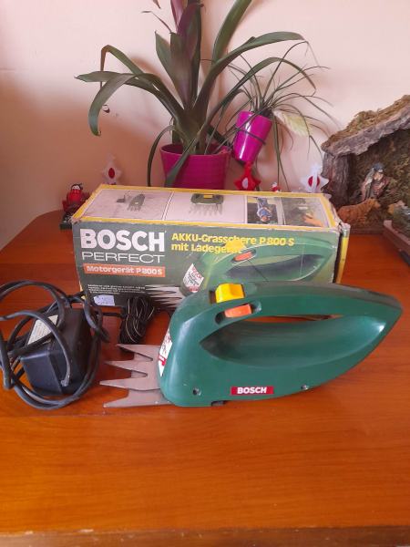 Cisaille à gazon bosh perfect motorgérat p8005