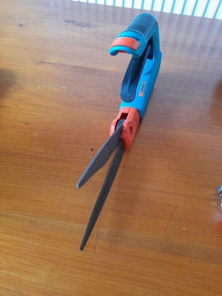 Vente Cisaille a gazon gardena - orientable
