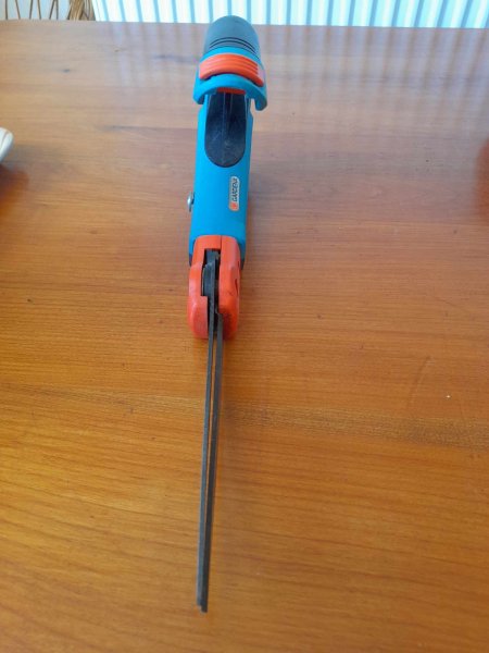 Cisaille a gazon gardena - orientable pas cher