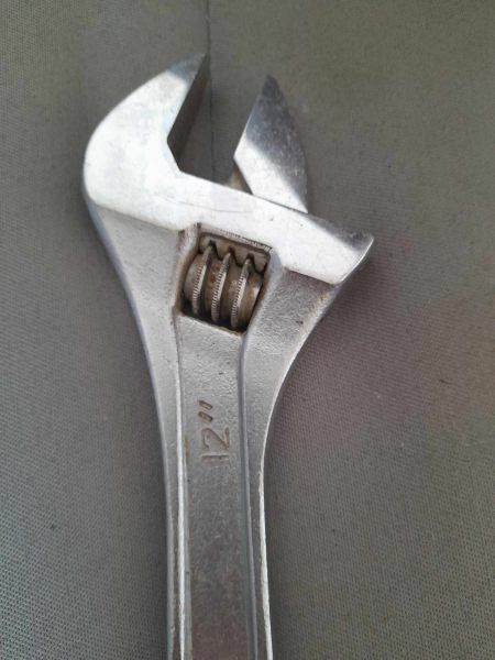 Vente Clé à molette virax 12" - 017012