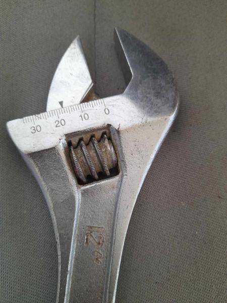 Clé à molette virax 12" - 017012 pas cher