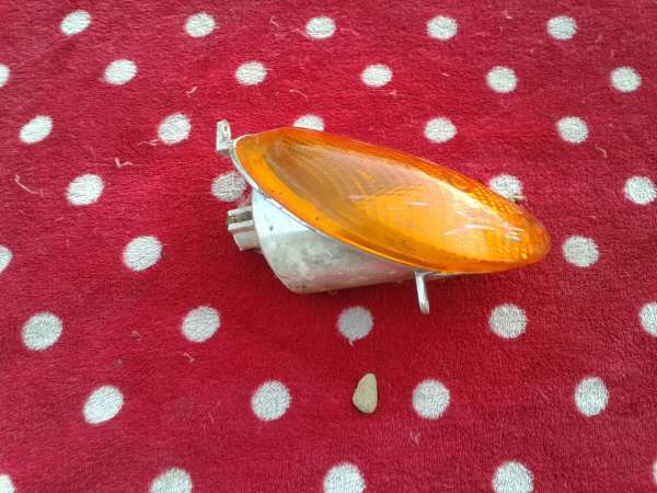 Clignotant av droit yamaha 125 majesty 2002