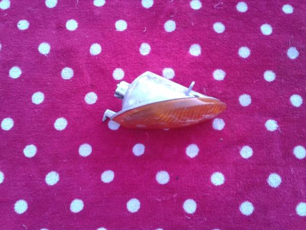 Clignotant av gauche yamaha 125 majesty 2002 pas cher