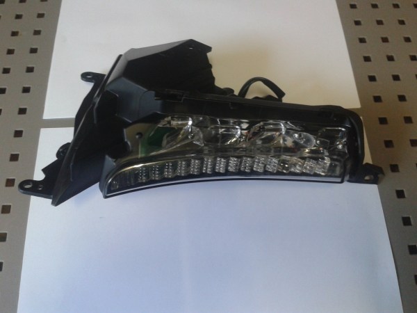 Clignotant avant gauche yamaha 560 tech max 2021