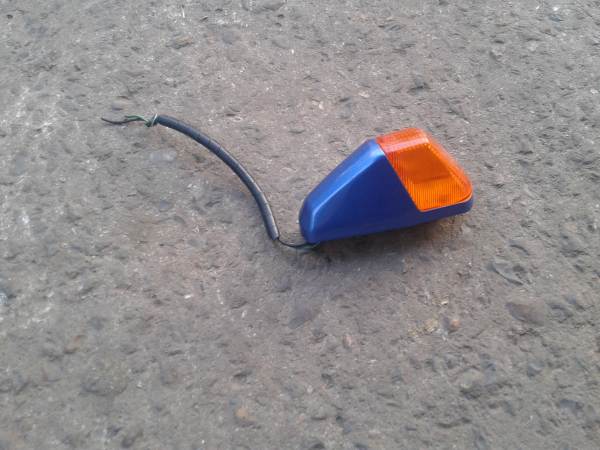 Clignotant avant yamaha 750 super t&eacute;n&eacute;r&eacute; 1990