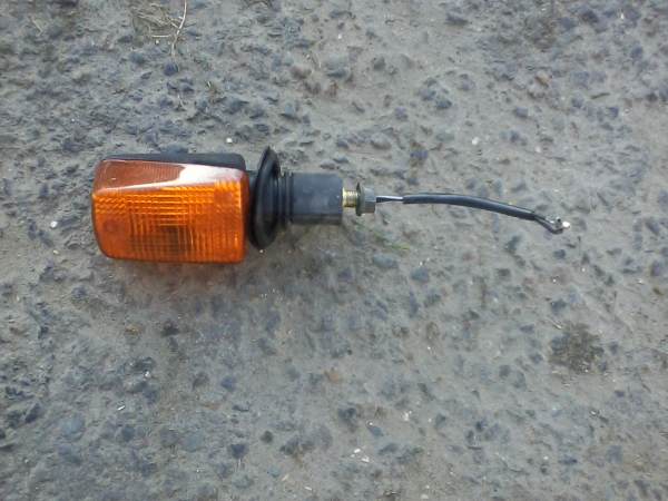 Clignotant avg suzuki 1100 gsxr rw 1994