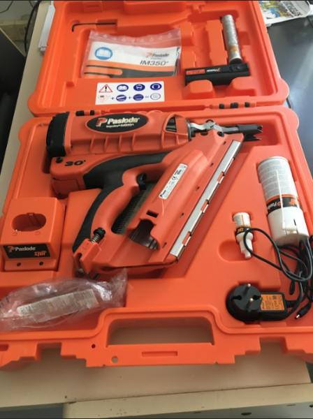 Cloueur &eacute;lectrique paslode