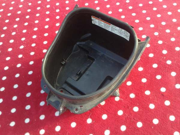 Coffre scooter suzuki 125 sixteen 2014 pas cher