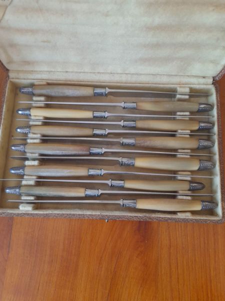 Vente Coffret 12 couteaux de table apollo