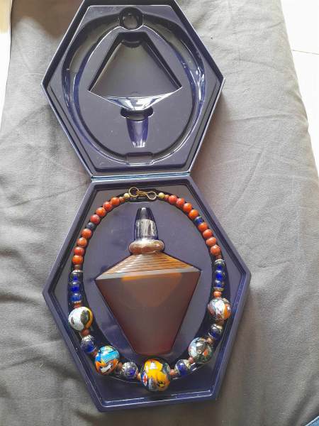 Coffret eau de toilette et collier 8 e jour