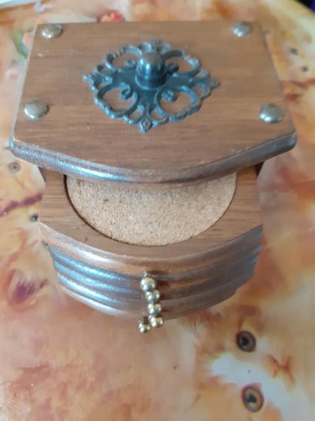 Coffret en bois de 8 sous box