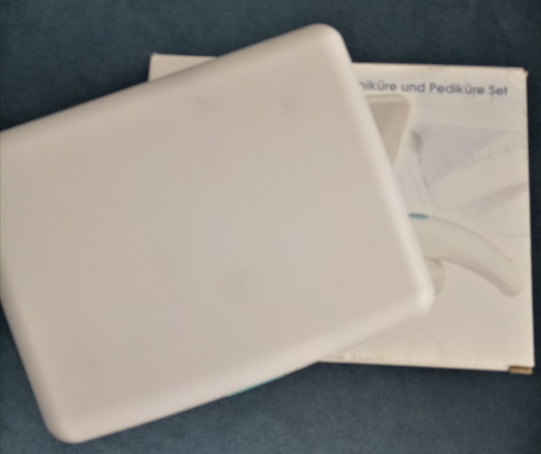 Coffret pour manucure et p&eacute;dicure pas cher