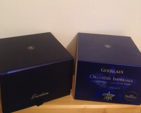 Coffret vide orchid&eacute;e cr&egrave;me