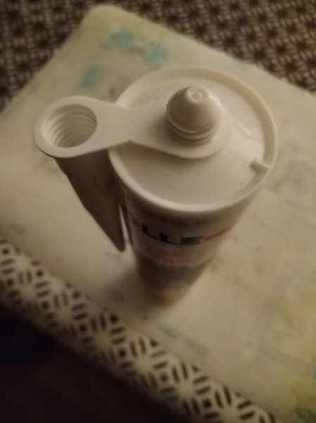 Colle sans contact ni percage pas cher