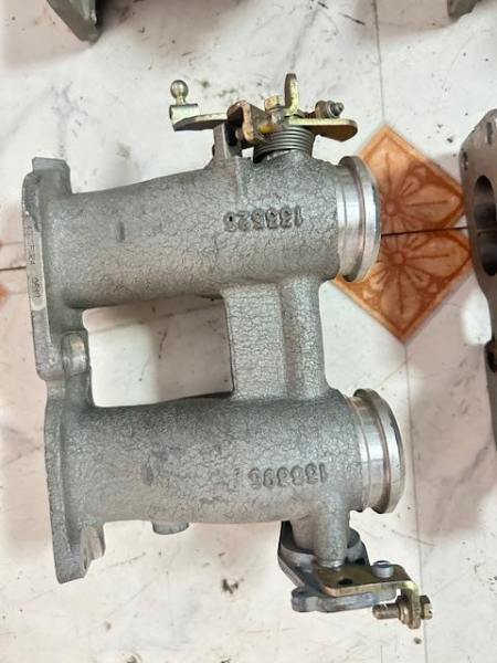 Annonce Collecteurs d'admission pour ferrari f40