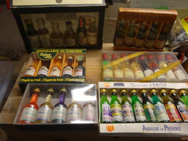 Vente Collection de 1100 mignonettes