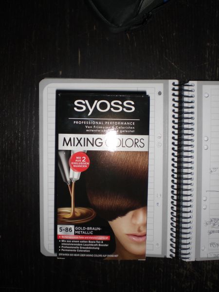 Coloration schwarzkopf ou syoss neuf pas cher