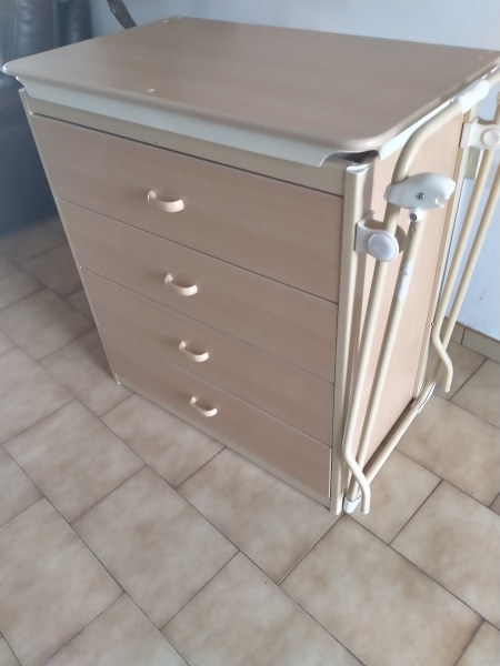 Commode à langer 4 tiroirs avec baignoire pas cher