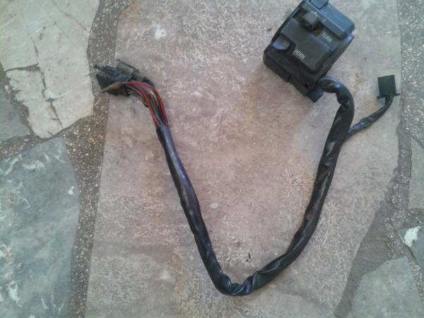 Comodo gauche kawasaki gpz 500 1991 pas cher