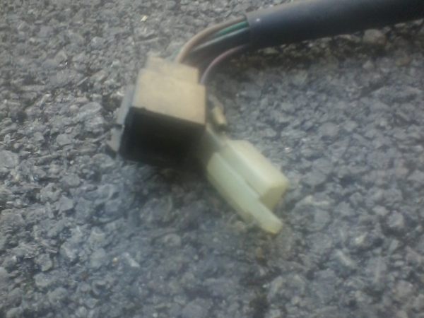 Annonce Comodo gauche kawasaki zx6r 1998