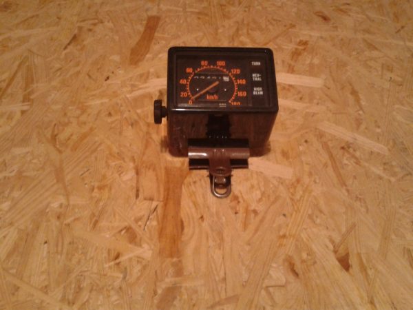 Compteur honda 600 xlr 1984