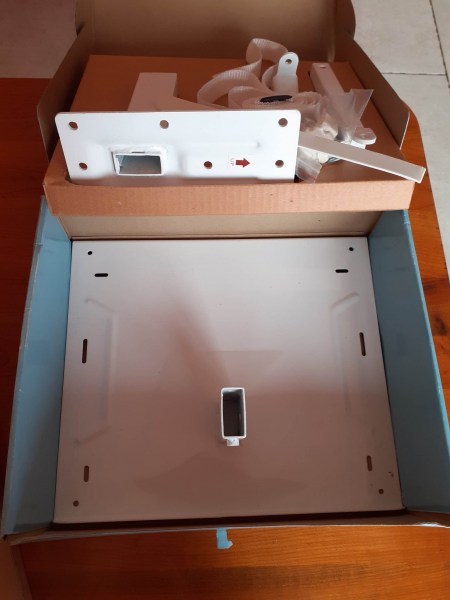 Vente Console murale pour t&eacute;l&eacute;viseurs /moniteurs