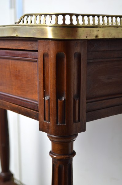 Console style louis xvi en acajou xixè pas cher