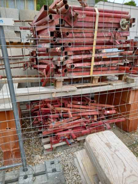 Vente Consoles m&eacute;talliques et &eacute;chafaudages