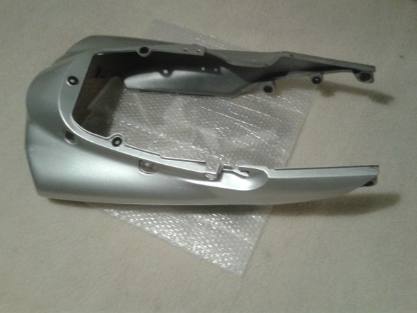 Vente Coque arri&eacute;re kawasaki 1200 zzr 2006