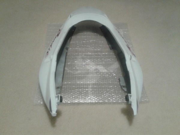 Annonce Coque arriére suzuki 600 bandit 2004