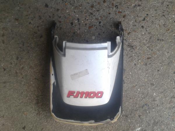 Coque arriére yamaha 1100fj 36y 1985