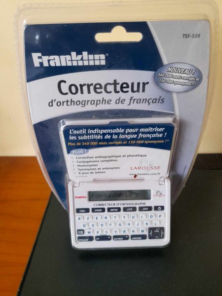 Correcteur d'orthographe de français électronique