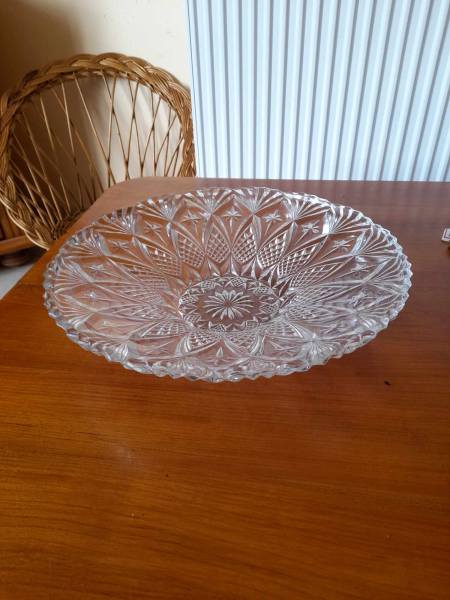 Coupe &agrave; fruit en verre cisel&eacute;