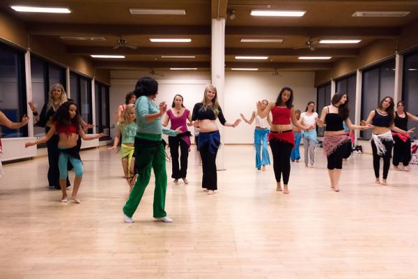 Cours de danse orientale &agrave; lasne