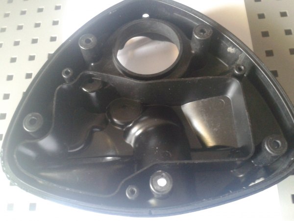 Couvercle boite a air suzuki 1800 intruder 2021