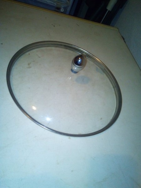 Couvercle verre et cerclage inox