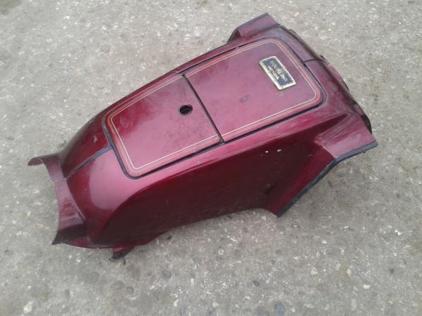 Vente Couvre r&eacute;servoir honda 1200 gl aspencade 1990