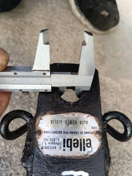 Annonce Crochet de remorquage pour alfa romeo giulia