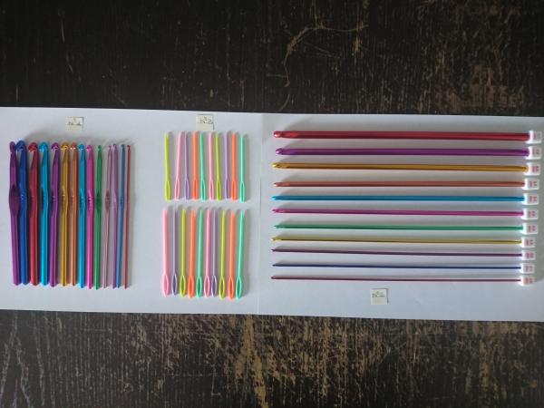 Crochets ou aiguilles ou laine neuf