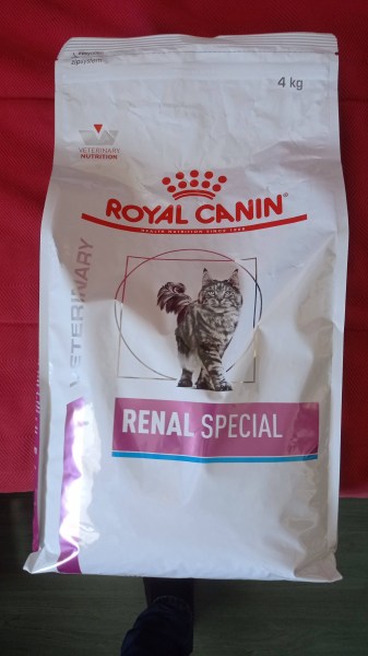 Croquettes chat royal canin renal special 4kgs