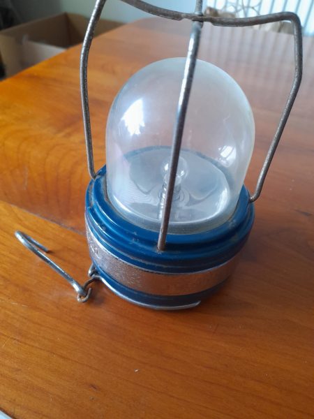 Vente Crown - ancienne lanterne de camping