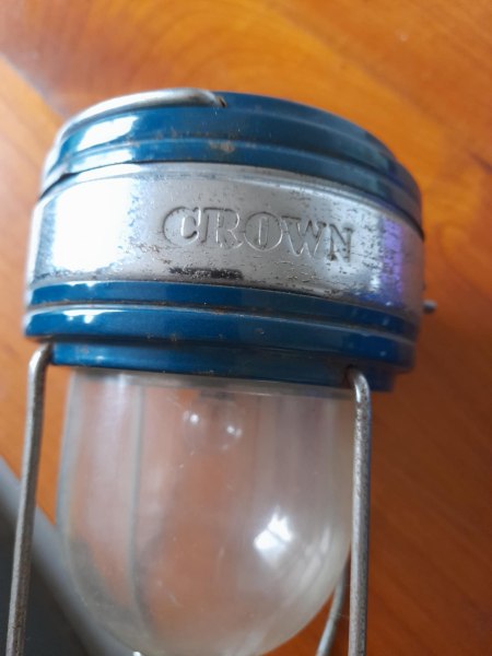 Annonce Crown - ancienne lanterne de camping