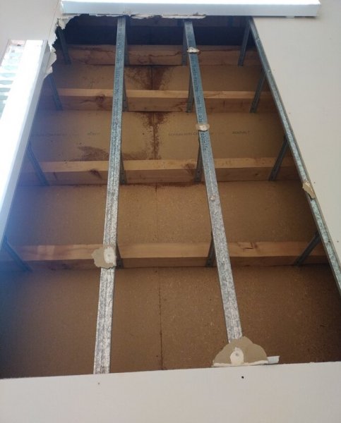 Dalle de plancher agglom&eacute;r&eacute; rolidal