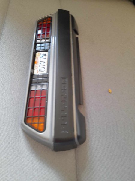 Vente Deloream - parchoque et feu de maquette