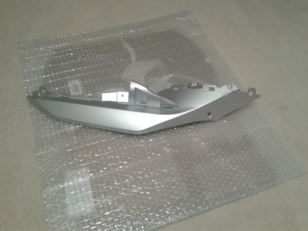 Demi carénage droit suzuki 1000 gsxr k12 2012 pas cher